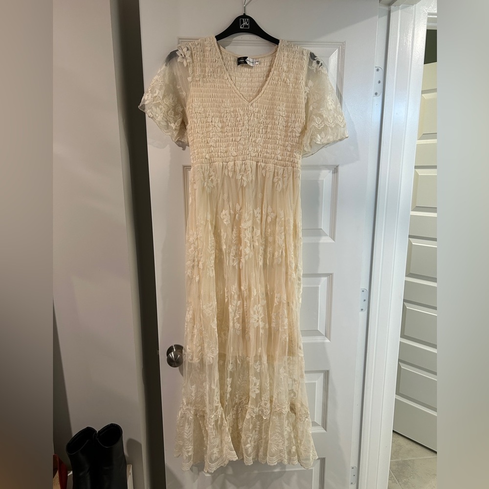 NWOT Piper & Scoot cream colored holiday dress size Small